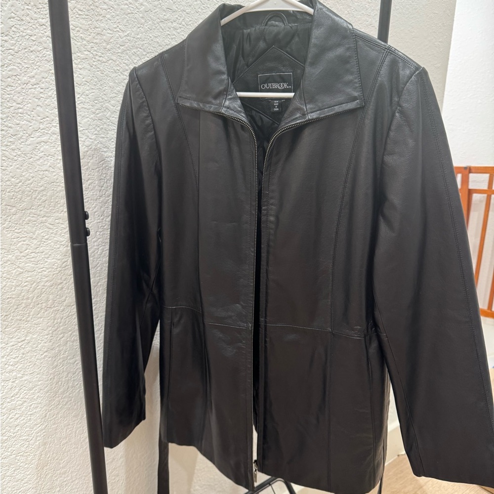 Outbrook women’s leather jacket with belt